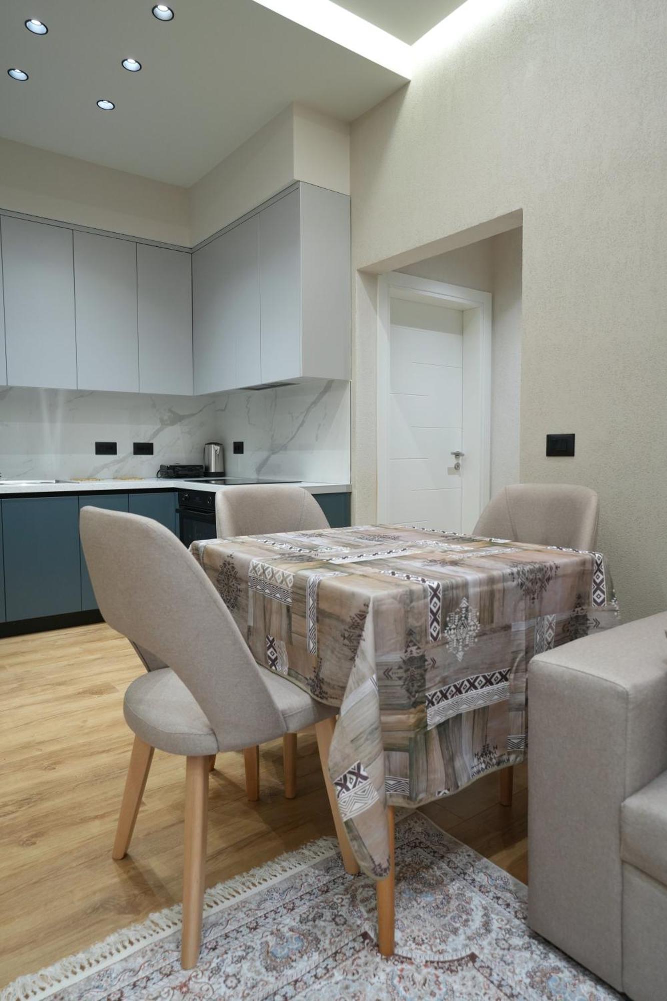 Rs Skendo Apartments Gjirokastra Kültér fotó