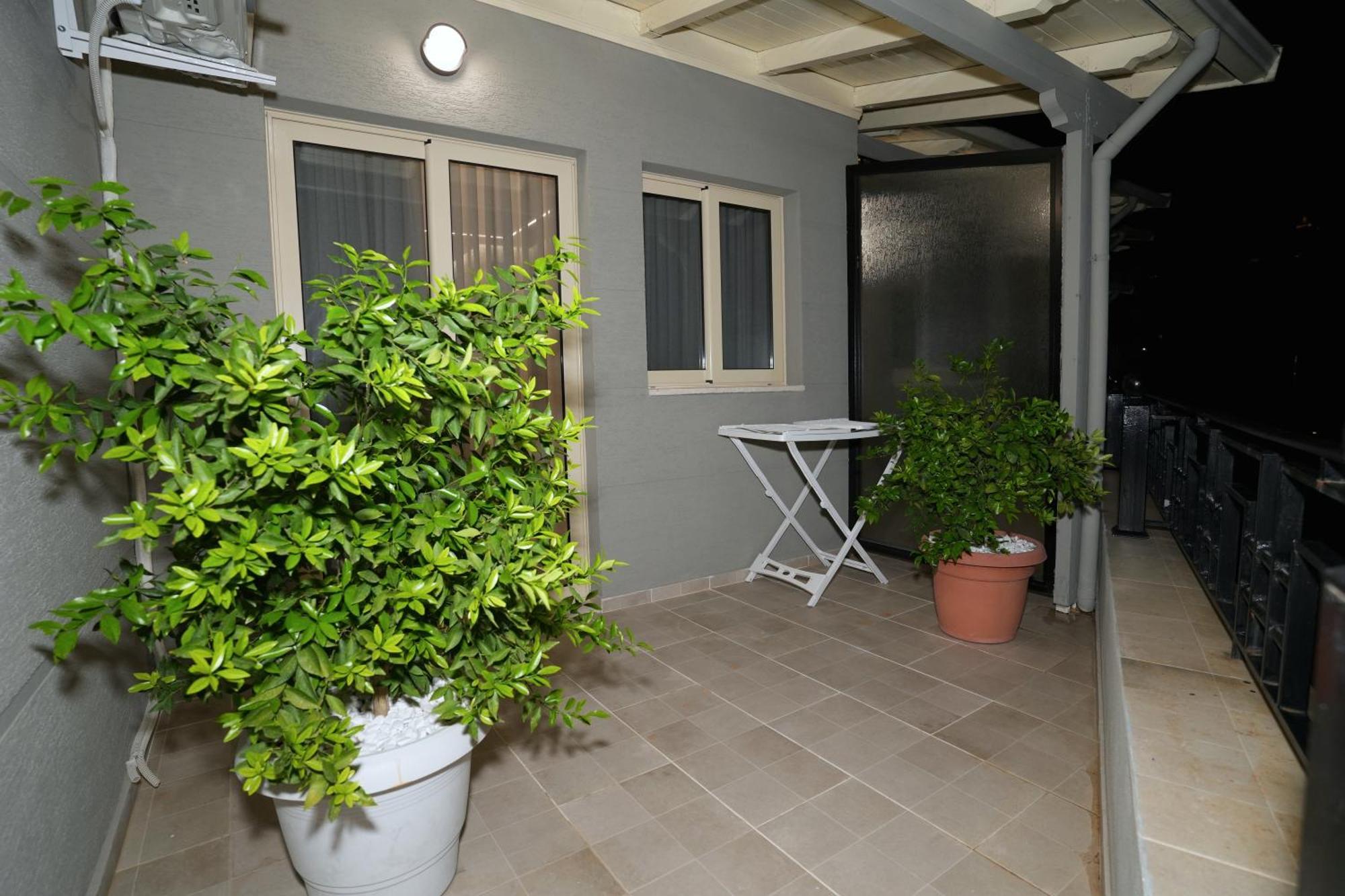 Rs Skendo Apartments Gjirokastra Kültér fotó